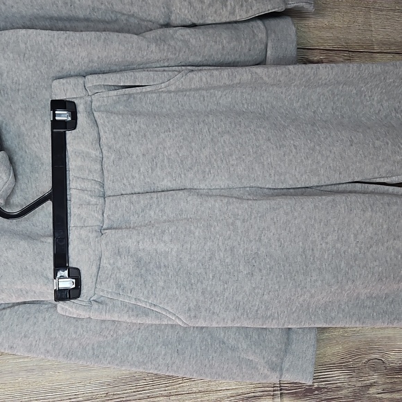 Shein Outfit Sz Small FREE W/PURCHASE of 25.00 - Picture 3 of 3